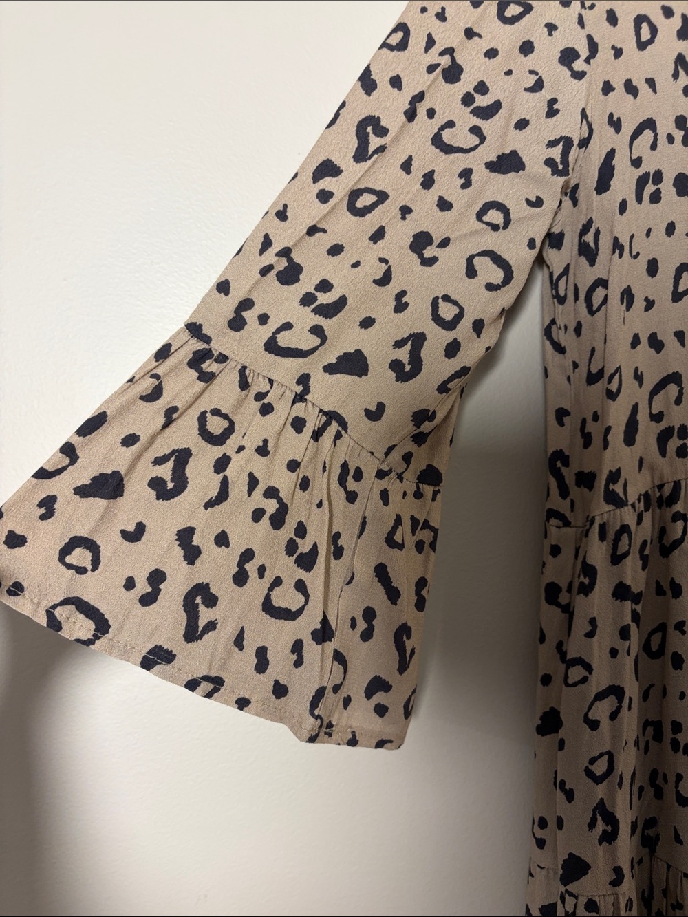 Jackson Rowe | Malad leopard print tiered mini dress Women’s size XS oversized - Picture 4 of 8